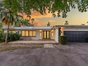 1141 N Northlake Dr, Hollywood FL 33019