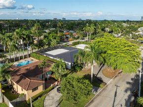 1141 N Northlake Dr, Hollywood FL 33019