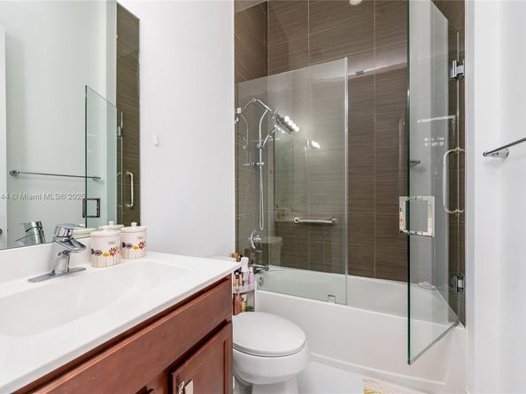 14952 SW 177th Ter, Miami FL 33187