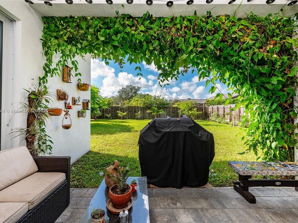 14952 SW 177th Ter, Miami FL 33187