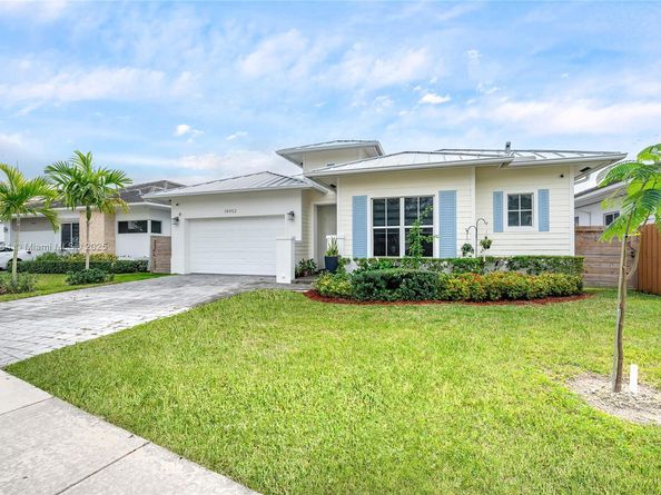 14952 SW 177th Ter, Miami FL 33187