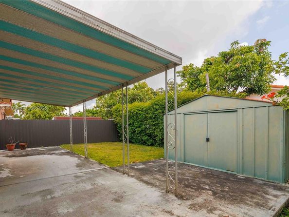 6723 SW 13th Ter, Miami FL 33144