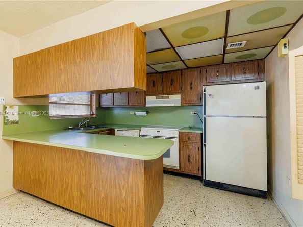 6723 SW 13th Ter, Miami FL 33144