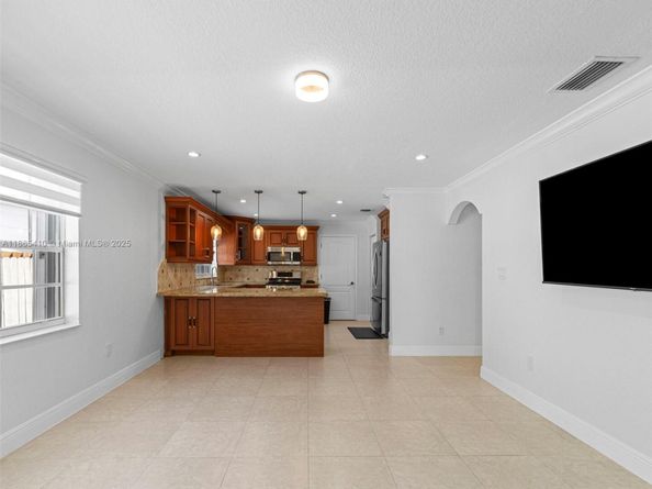 7322 SW 134th Pl, Miami FL 33183