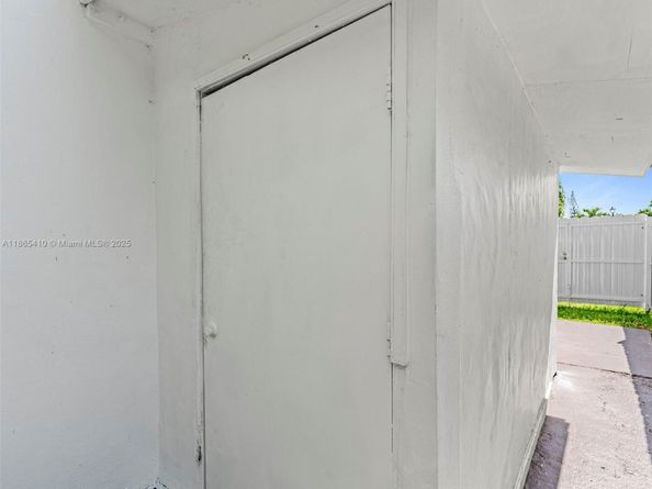 7322 SW 134th Pl, Miami FL 33183