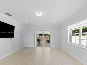7322 SW 134th Pl, Miami FL 33183