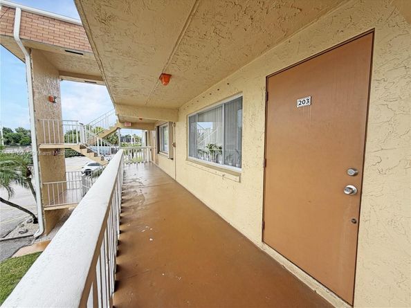 500 W Village Green Cir W 203, Palm Springs FL 33461