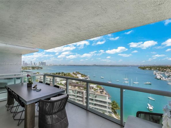 10 Venetian Way 1503, Miami Beach FL 33139