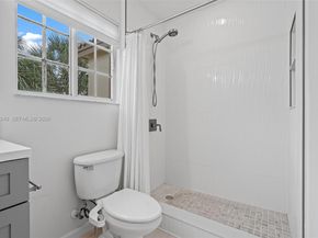 4722 Lago Vista Dr, Coconut Creek FL 33073