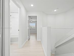 4722 Lago Vista Dr, Coconut Creek FL 33073