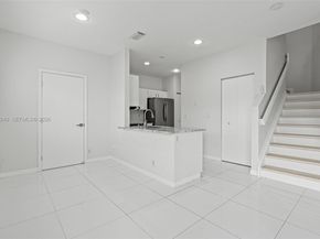 4722 Lago Vista Dr, Coconut Creek FL 33073