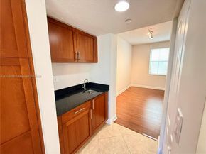 312 SW 14th Ave, Fort Lauderdale FL 33312