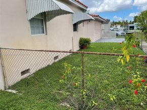 265 W 55th St, Hialeah FL 33012