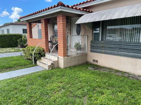 265 W 55th St, Hialeah FL 33012
