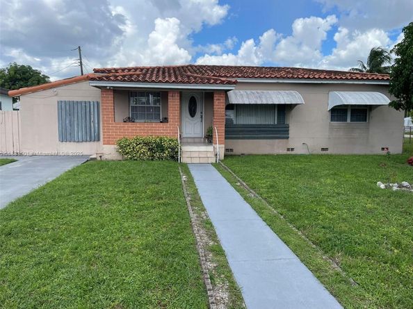265 W 55th St, Hialeah FL 33012