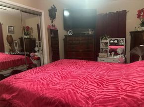 265 W 55th St, Hialeah FL 33012
