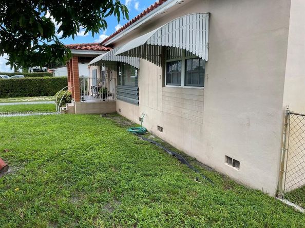 265 W 55th St, Hialeah FL 33012