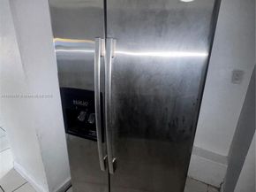 20769 NW 41st Ave Rd, Miami Gardens FL 33055