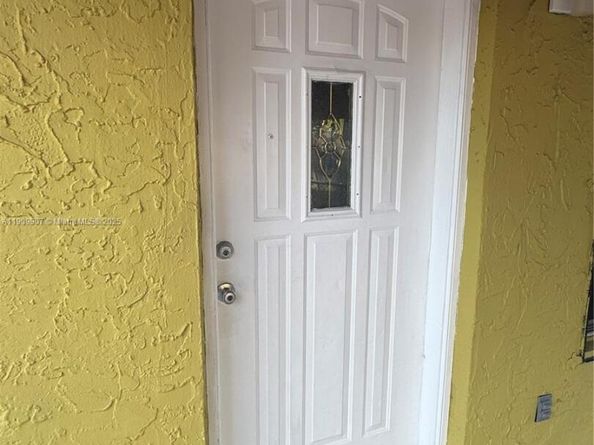 20769 NW 41st Ave Rd, Miami Gardens FL 33055