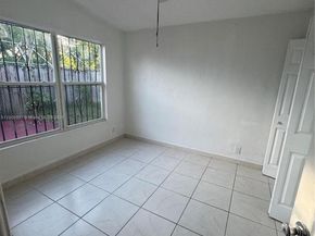 20769 NW 41st Ave Rd, Miami Gardens FL 33055