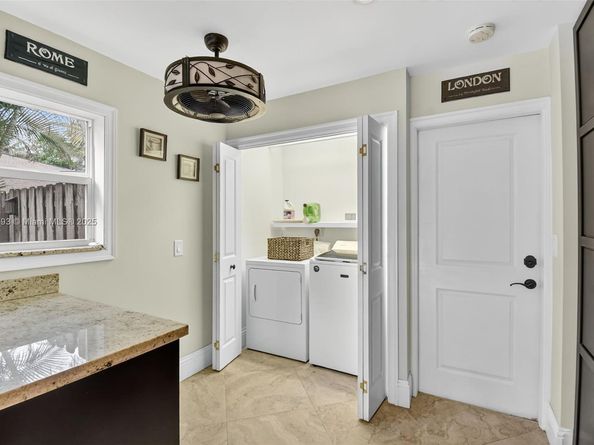 530 NW 78th Ter, Plantation FL 33324