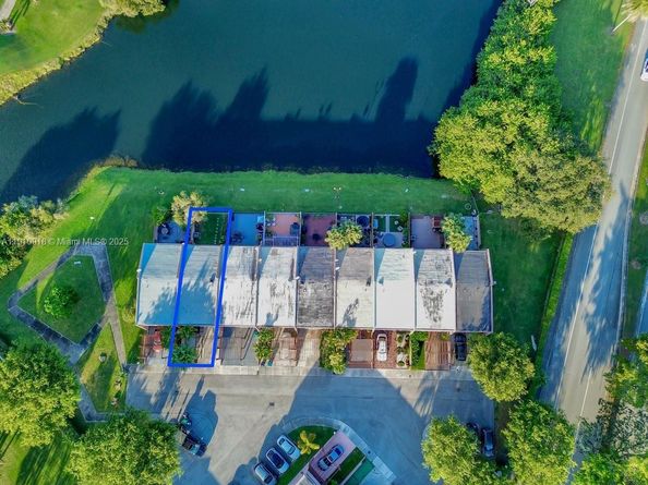 14105 SW Kendale Lakes Cir, Miami FL 33183