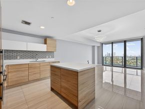 16385 Biscayne Blvd 2920, North Miami Beach FL 33160