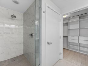 16385 Biscayne Blvd 2920, North Miami Beach FL 33160