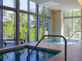 16385 Biscayne Blvd 2920, North Miami Beach FL 33160