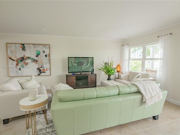 Undisclosed Address #A11832210, Hallandale Beach FL 33009