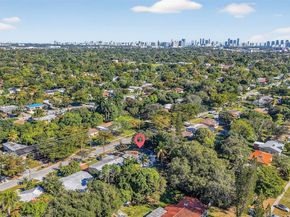 870 NE 144th St, North Miami FL 33161