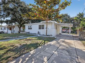 870 NE 144th St, North Miami FL 33161