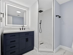 870 NE 144th St, North Miami FL 33161