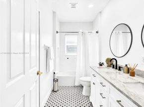 5039 NW 124th Way, Coral Springs FL 33076