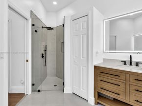 5039 NW 124th Way, Coral Springs FL 33076