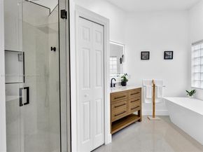 5039 NW 124th Way, Coral Springs FL 33076