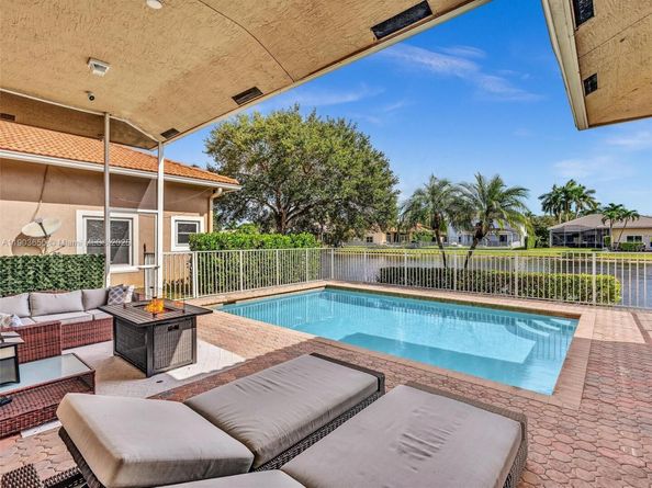 5039 NW 124th Way, Coral Springs FL 33076