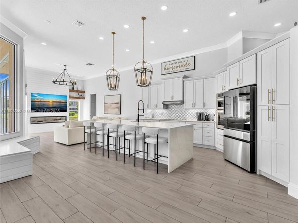 5039 NW 124th Way, Coral Springs FL 33076