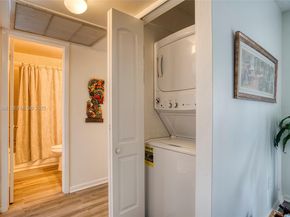 9730 Hammocks Blvd 20128, Miami FL 33196