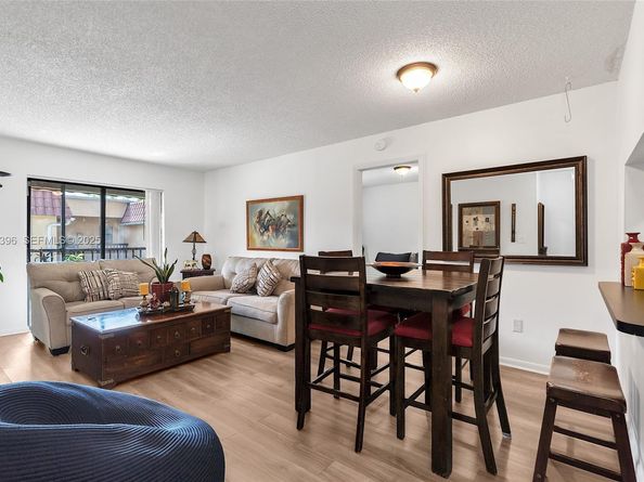 9730 Hammocks Blvd 20128, Miami FL 33196