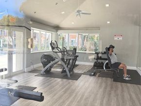 7120 NW 179th St 105, Hialeah FL 33015