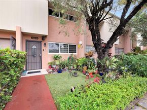 10881 SW 6th St 7, Sweetwater FL 33174