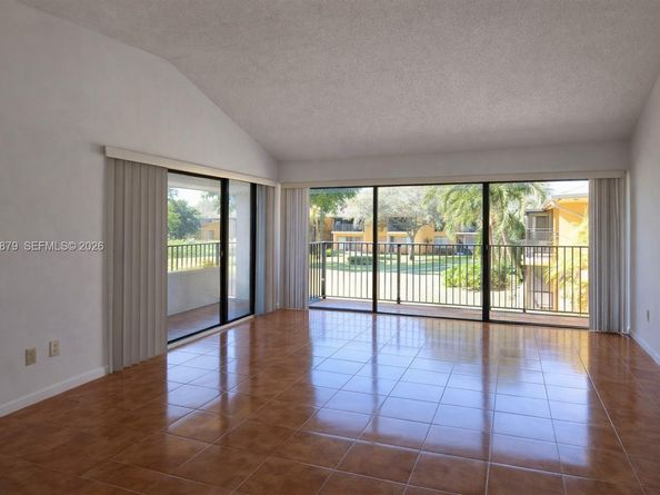 5821 Washington St 32, Hollywood FL 33023