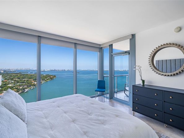 601 NE 36th St 2908, Miami FL 33137