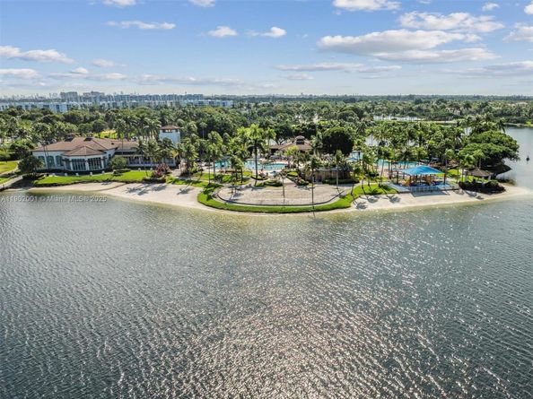 11325 NW 66th St, Doral FL 33178