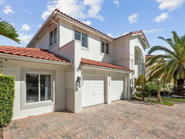 11325 NW 66th St, Doral FL 33178