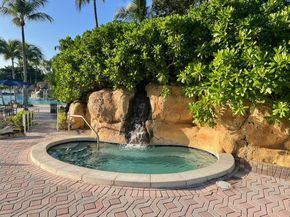 11325 NW 66th St, Doral FL 33178