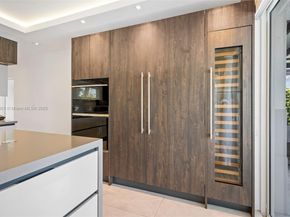 11325 NW 66th St, Doral FL 33178