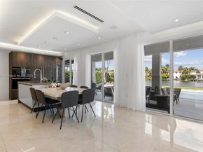 11325 NW 66th St, Doral FL 33178