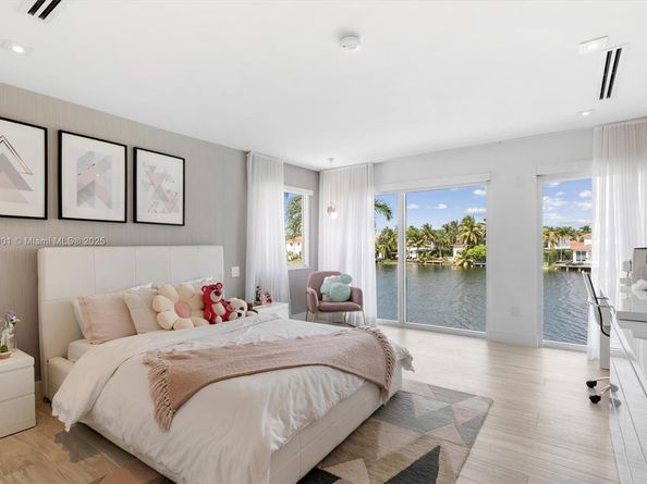 11325 NW 66th St, Doral FL 33178